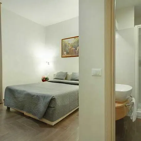 Guest house La Luna Romana