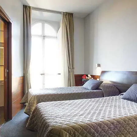 Guest house La Luna Romana 3*