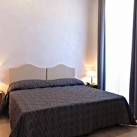 Pensjonat La Luna Romana Rzym