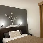 La Luna Romana بيت ضيافة روما