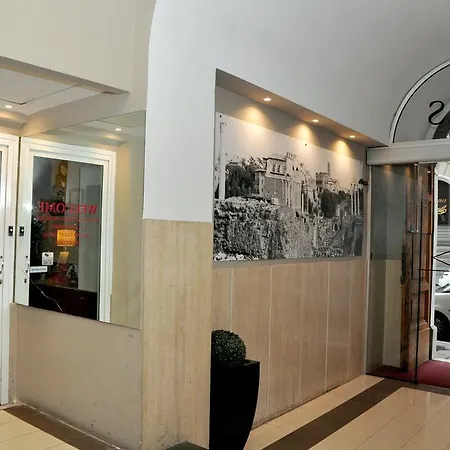 בית הארחה La Luna Romana 3*
