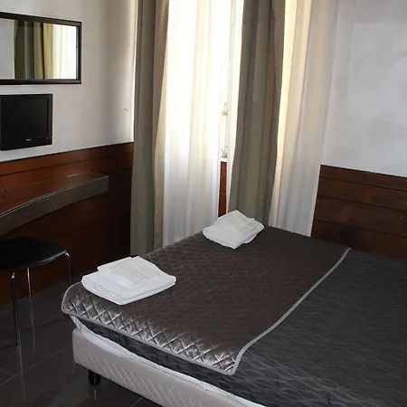 La Luna Romana 3* רומא